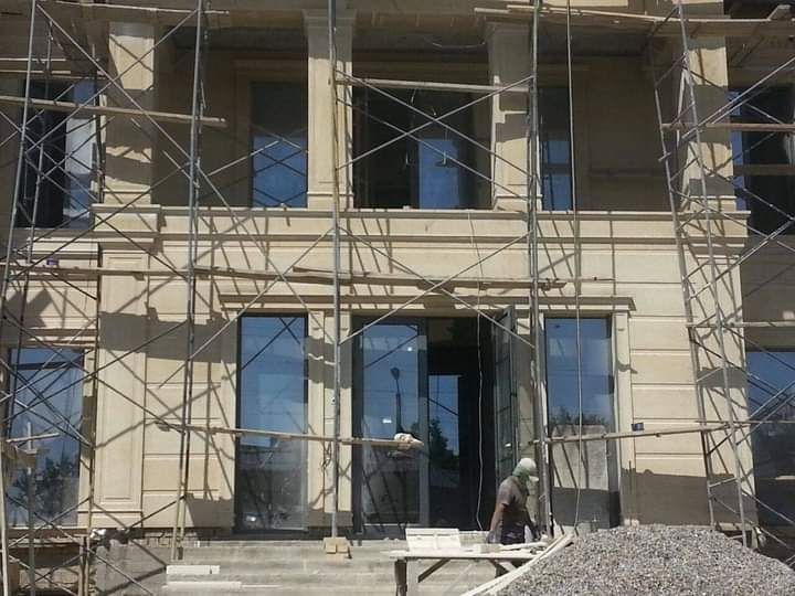 Fasad ishlari granit Travertin kafel kabanchik qilamiz