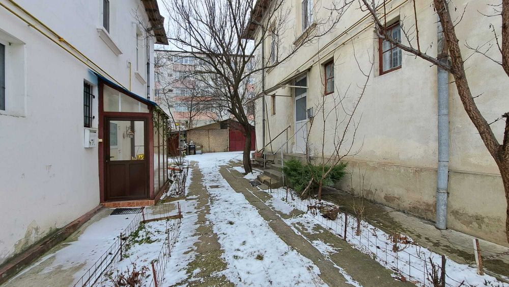 Vand apartament in vila Roman, Neamt