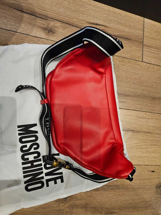 Moschino нова оригинална