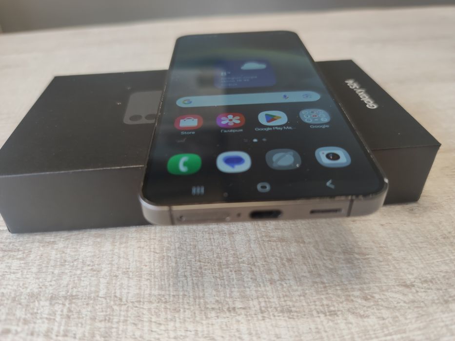 Samsung Galaxy S24 5G 128GB 8RAM Black Гаранция!