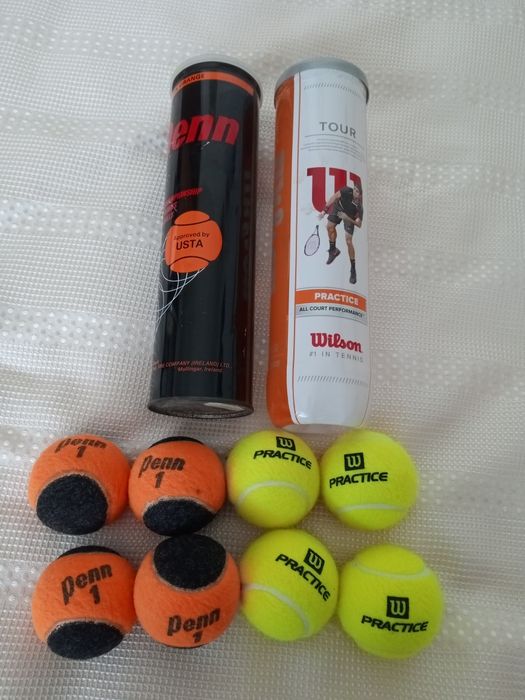 2 set mingi noi Wilson/ Penn 40 lei totul