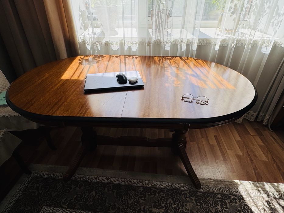 Продам стол выдвижной