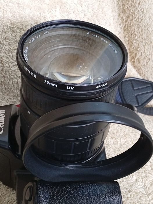 Aparat foto Canon EOS 1000F N