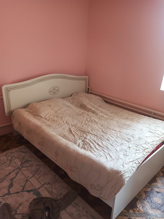 Спални гарнитур сатылады