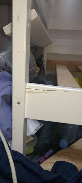 Двухъярусная кровать