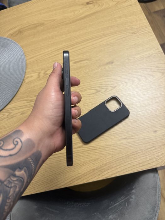Комплек!! Iphone 16 pro max Apple watch 10