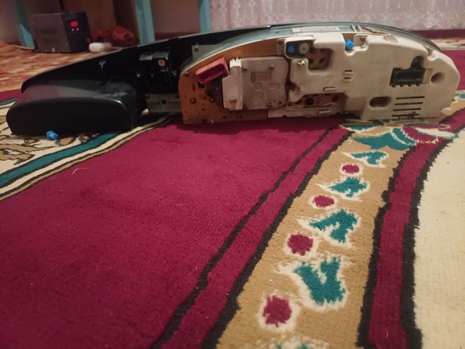 Шиток  прибор Ауди с4
