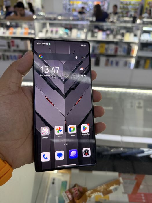 Redmacic 10 pro 12/256