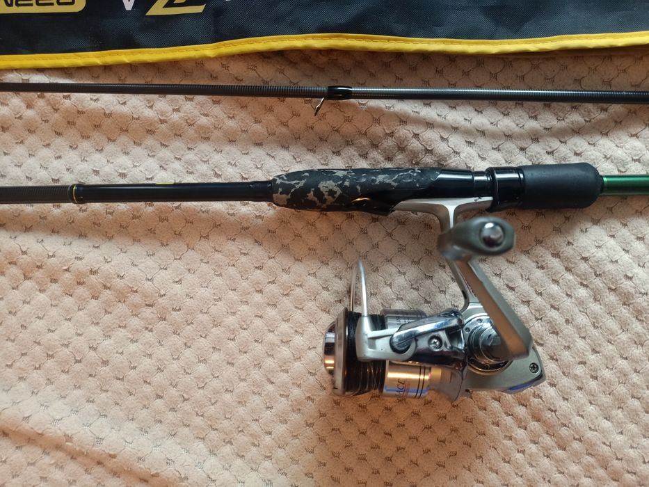 Продам спининг вместе с катушкой