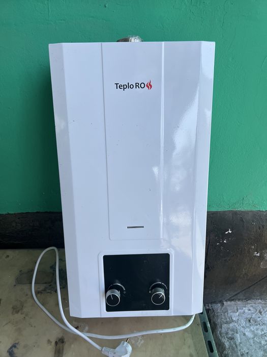 Газовый водонагреватель Teplo Ro рабочий