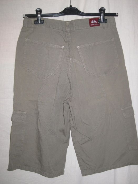 Бермуди Quiksilver , цвят каки, 16 г.