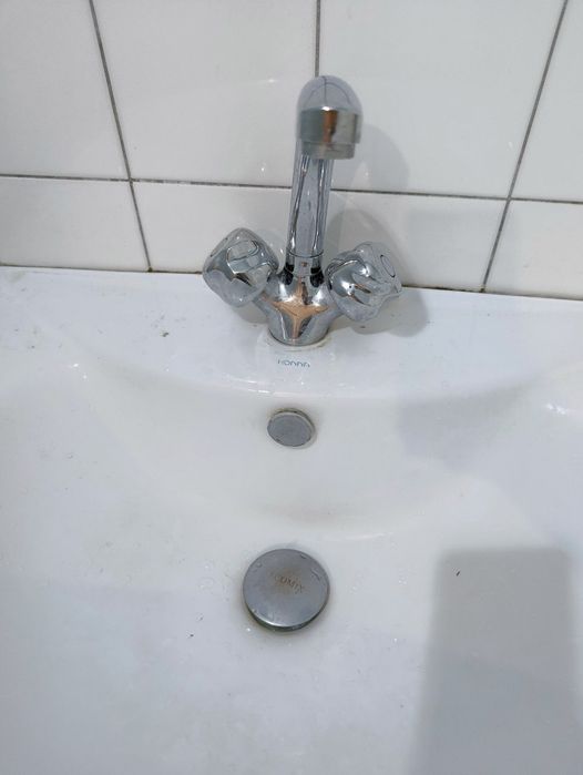 Срочно продам умывальник!