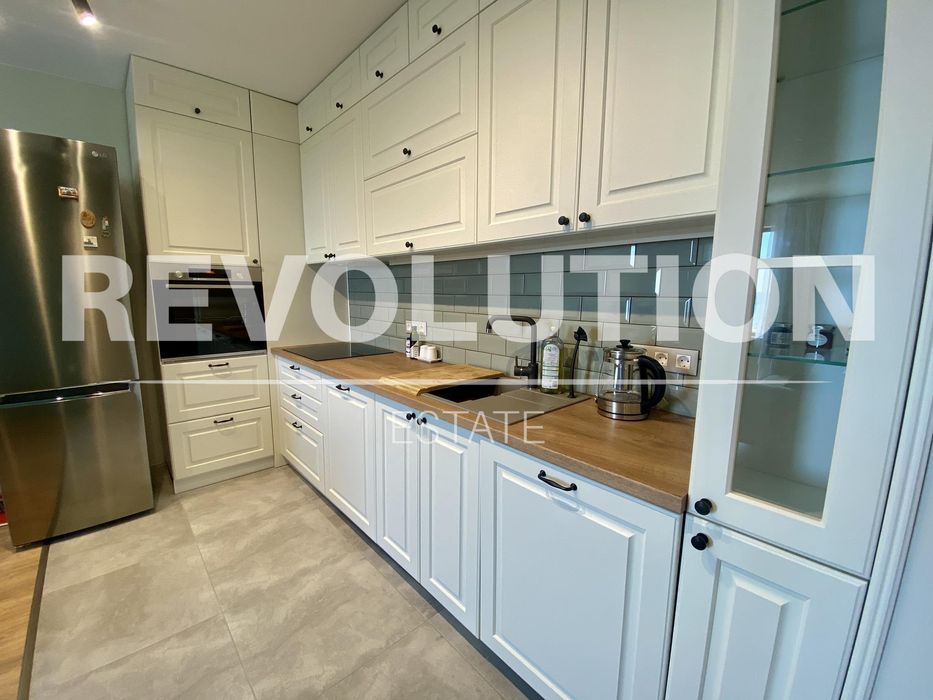 Дава се под наем Двустаен апартамент в Варна, Бриз - 52 кв.м за 700 € - Снимка #3