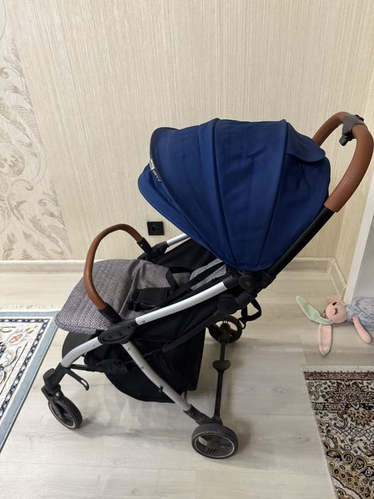 Детская коляска для ребенка универсал