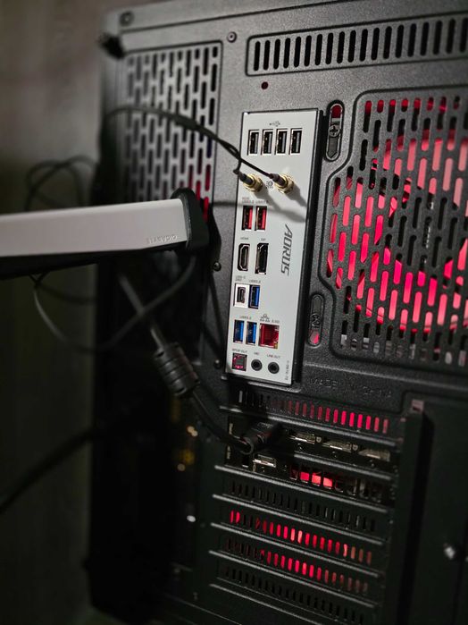 PC gaming i7-14700F, 32GB DDR5 SSD 2.5TB M.2 NVMe