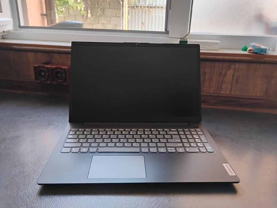 Laptop Lenovo - Ryzen 5 - 5000serie - Vega 7 - 24GB
