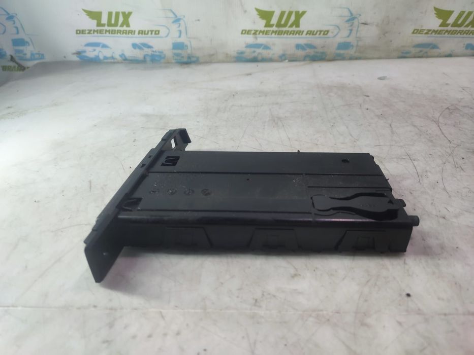 Suport pahar 22167210 BMW Seria 3 E90 [2004 - 2010] 2.0 benzina N46B2