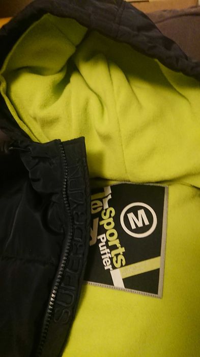 Vesta puf Superdry, gluga, polar, marimea M