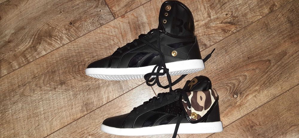 н.40 Reebok  sneakers