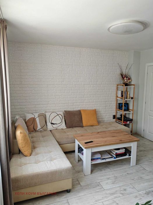 Продава се Тристаен апартамент в Русе, Център - 108 кв.м за 850 €/кв.м - Снимка #3