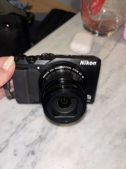 Camera digitala Nikon COOLPIX A900