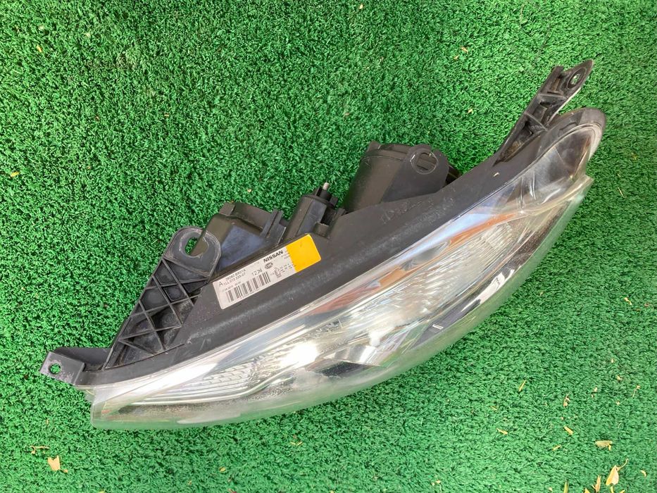 Nissan Qashqai J10 FaceLift - Ляв и Десен Фар - Фабрични