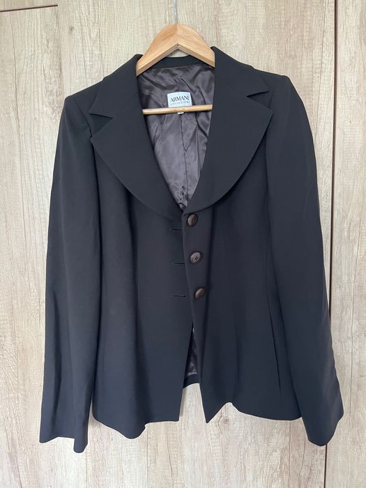 Vând sacou Armani dama 100% lana