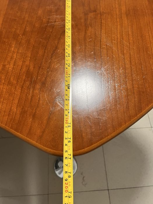 Луксозно офис обзавеждане- само лично предаване