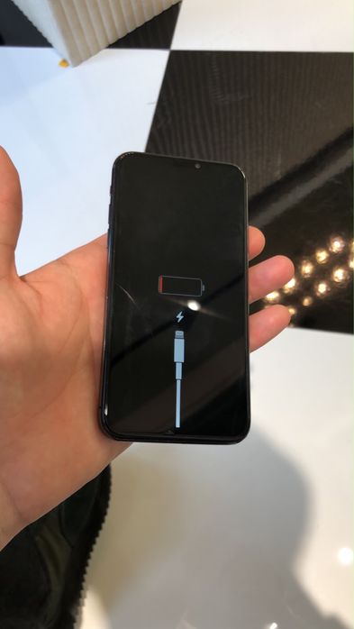 Айфон 10 , 2 штуки за 40 и 20к