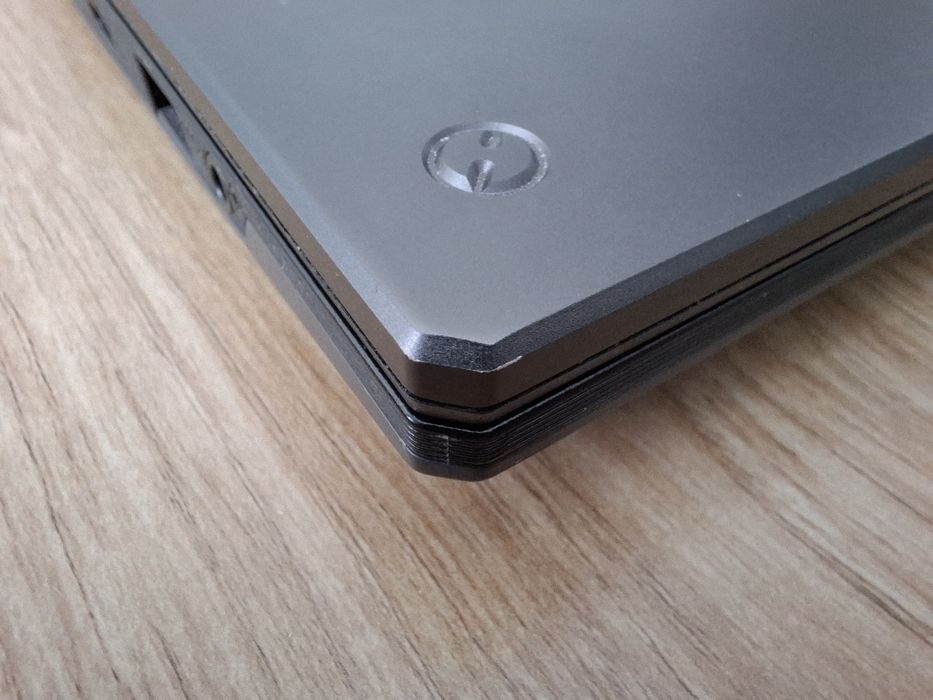 Продавам лаптоп ASUS TUF Gaming F17 (2022) - FX707ZC4-HX014