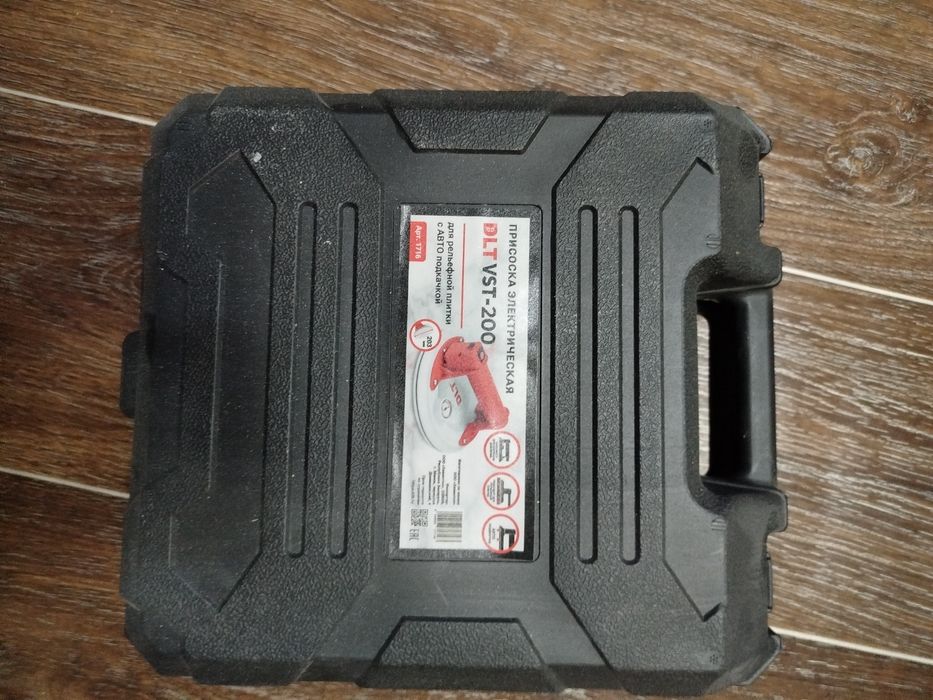 Продаю электро присоску фирма DLT  новую.