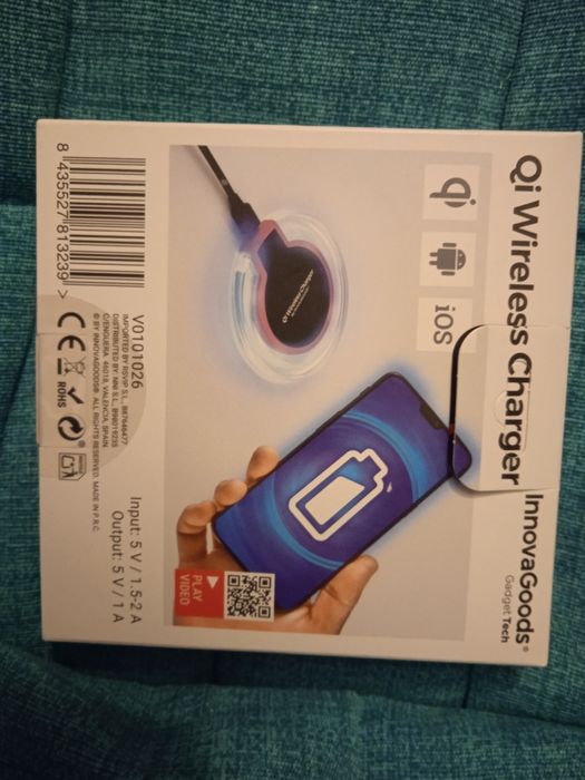 Vand încărcător telefon