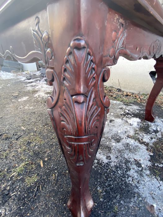 Стол вместительный