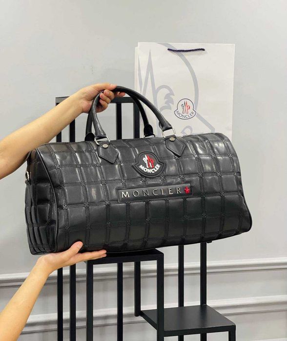 Сакове луксозни пътни чанти