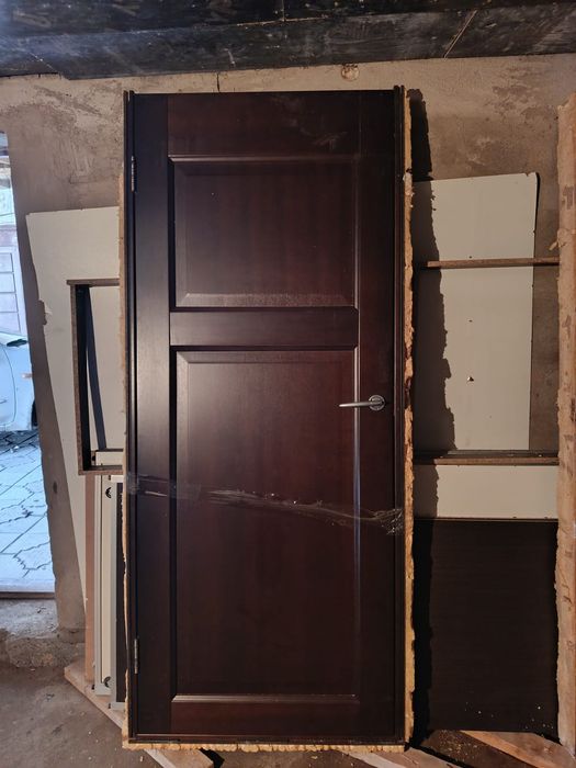 Продам двери в отличном состоянии.