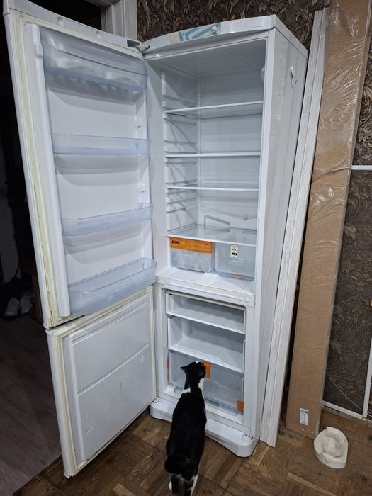 Холодильник Индезит (Indesit)