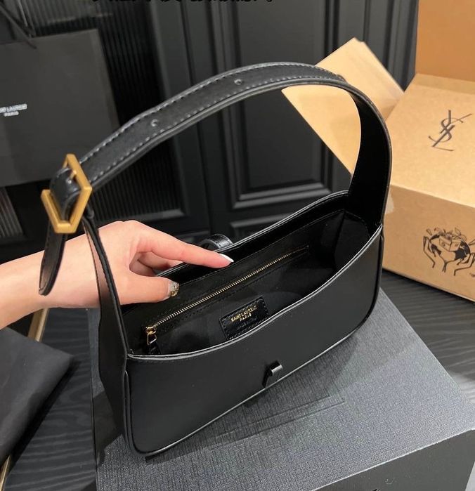 Saint Laurent Le 5 À 7 hobo bag