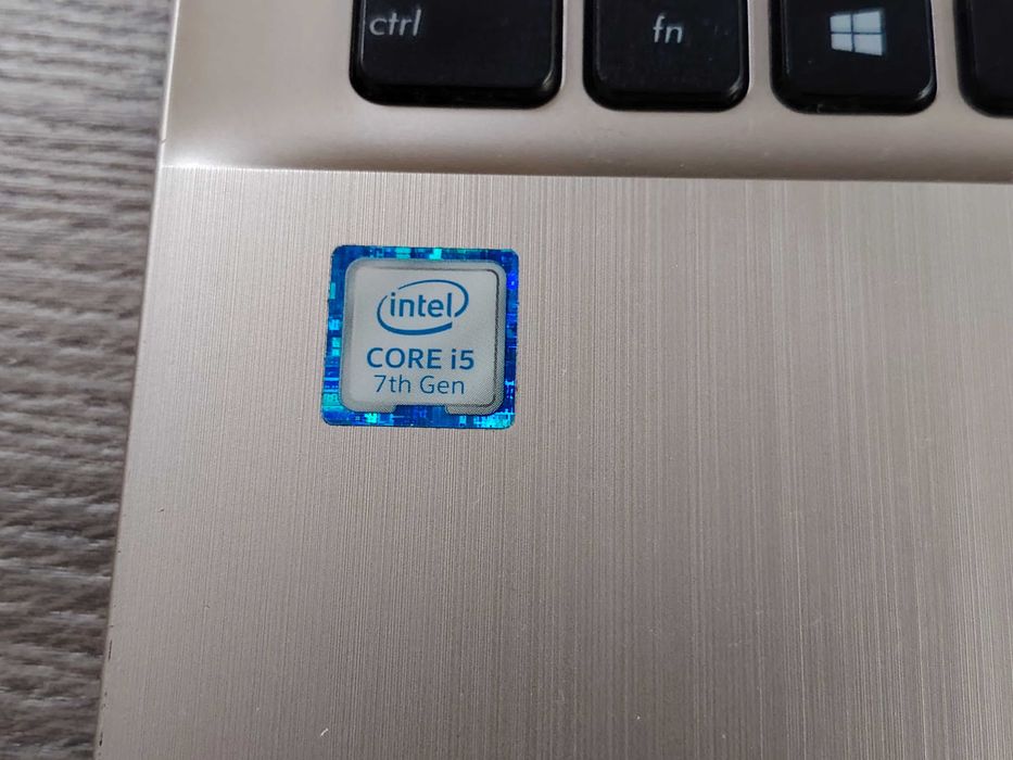 Laptop Asus Sonic Master