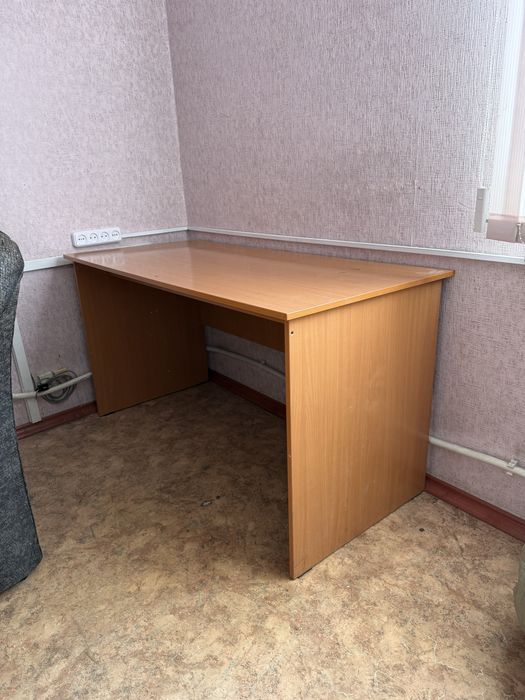 Мебель для офиса, шкафы, столы, тумбочки