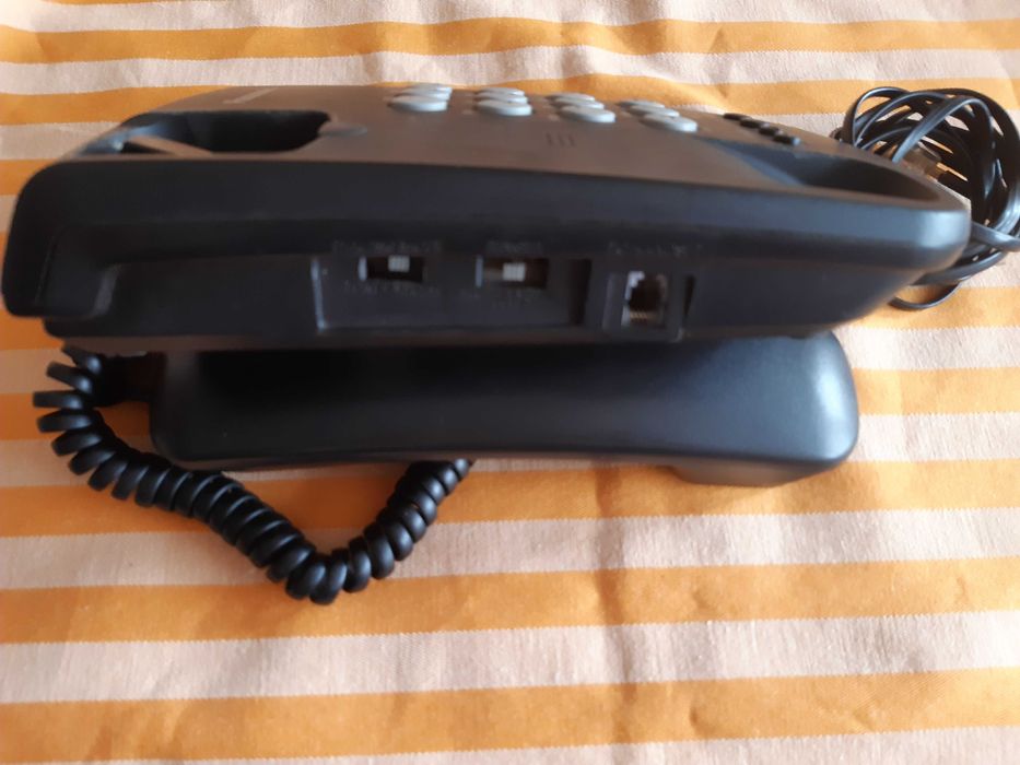 Продавам стационарен телефон Панасоник