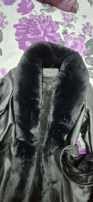 Черно зимно яке естествена кожа еко пух. Ново Размер Л Цена 250 лв.