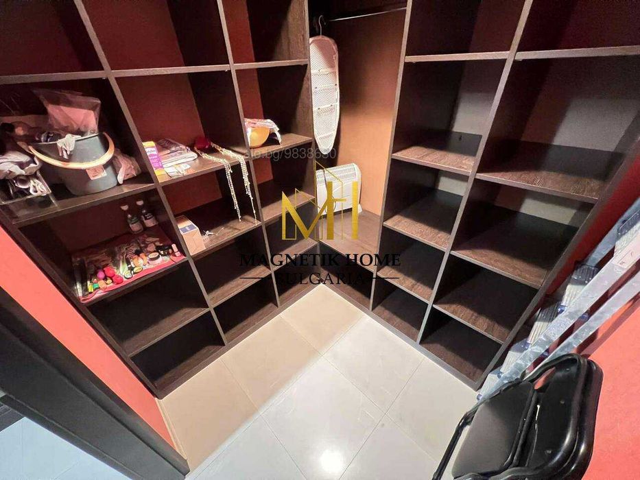 Дава се под наем Тристаен апартамент в Бургас, Изгрев - 100 кв.м за 612 € - Снимка #3