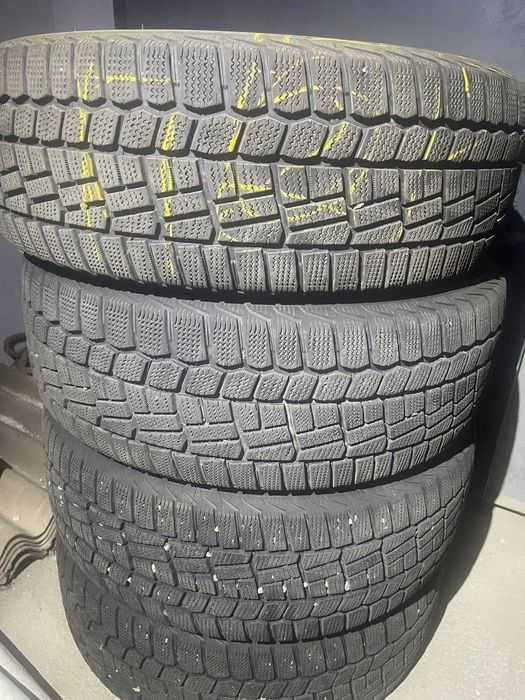 Продам шины зимние