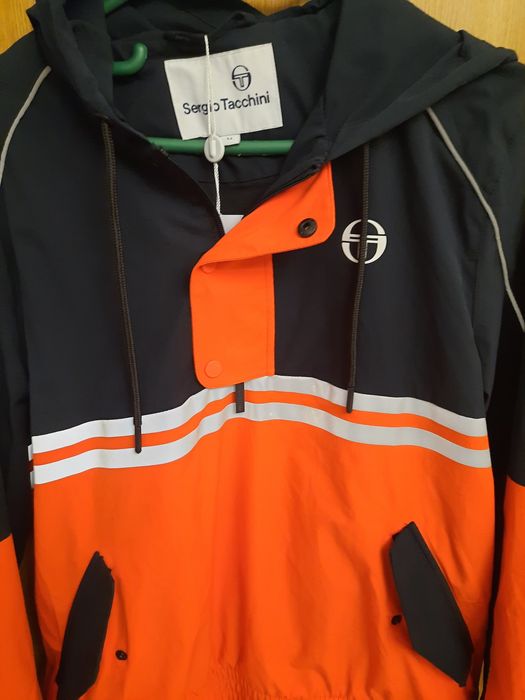 Vand geaca primăvara