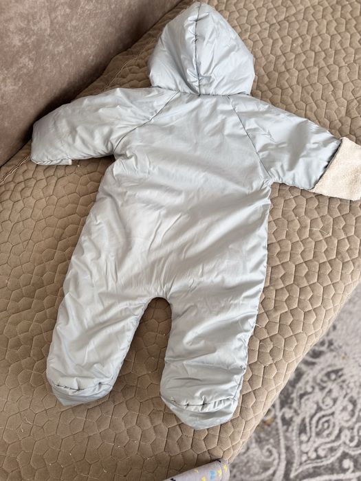 Продам осенний комбинезон