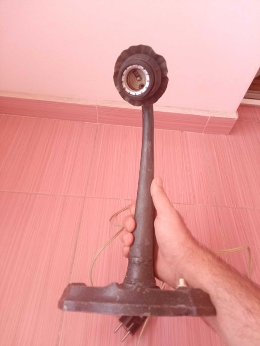 Стара нощна лампа.