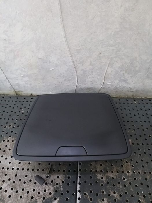 Sertar bord skoda yeti 5l 5l0857096