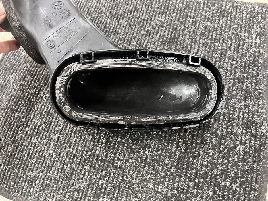 Продам дифлектор воздухавода BMW е39 бмв е39