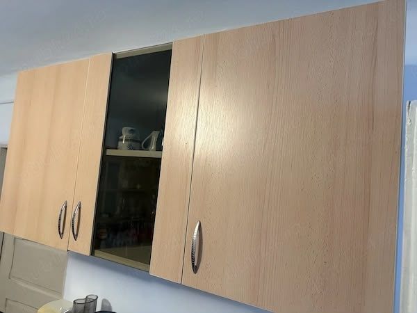 Mobilier bucătărie din pal melaminat