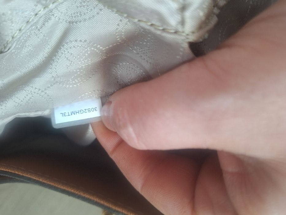 Michael kors чанта